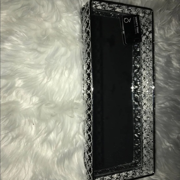 Vanity Tray | Silver Mirror Tray | SALE 🎉 - Picture 3 of 11